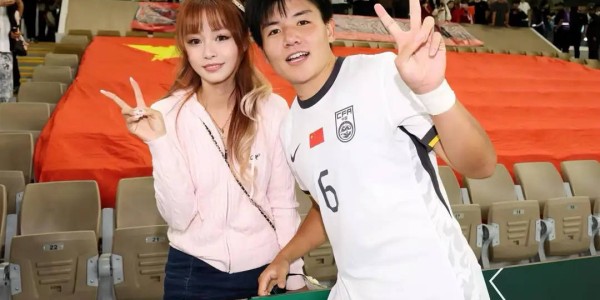 徐彬加盟英超狼队引日本球迷热议：勇气值得点赞，中国足球会提高