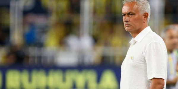 欧冠激情夜：巴黎意外闷平，多特2-2鏖战，尤文穆帅双双两连胜