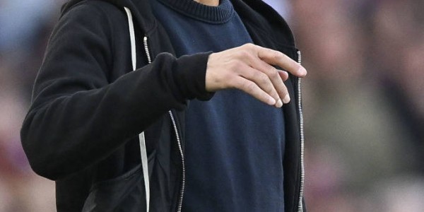 瓜帅：对曼城本赛季前景保持乐观 沃克是最伟大右后卫之一