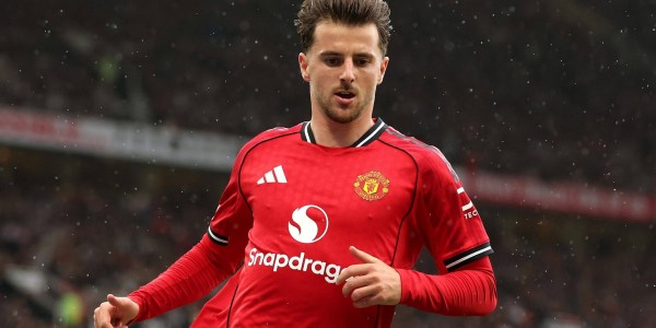 梅森·芒特：绝境逆袭的红魔中场，定位球大师的战术价值再审视