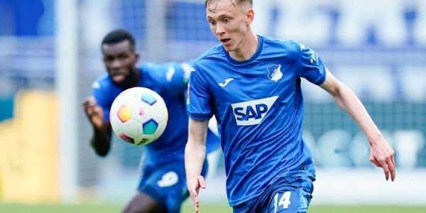 德甲榜首级对决！勒沃库森主场迎战霍芬海姆，争冠热门能否巩固领跑优势？