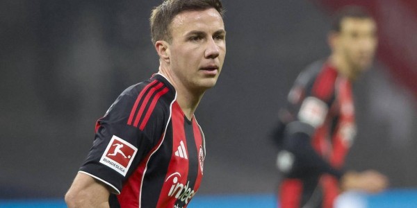 1-0，27岁日本球星闪耀欧洲：惊艳破门，率队终结连续2轮德甲不胜